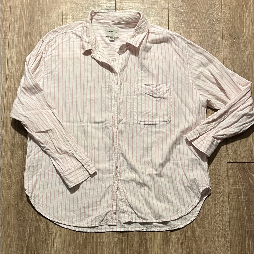 Women’s American Eagle Outfitters White w/ Light Pink Stripes Button-down Shirt